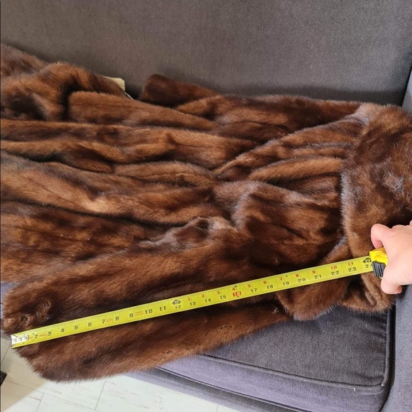 **SOLD** Vintage Mink Coat - Picture 12 of 13